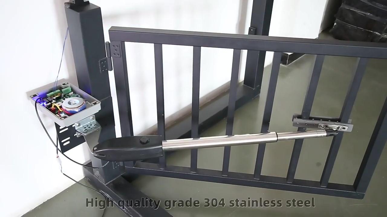 Gate opener in use 2